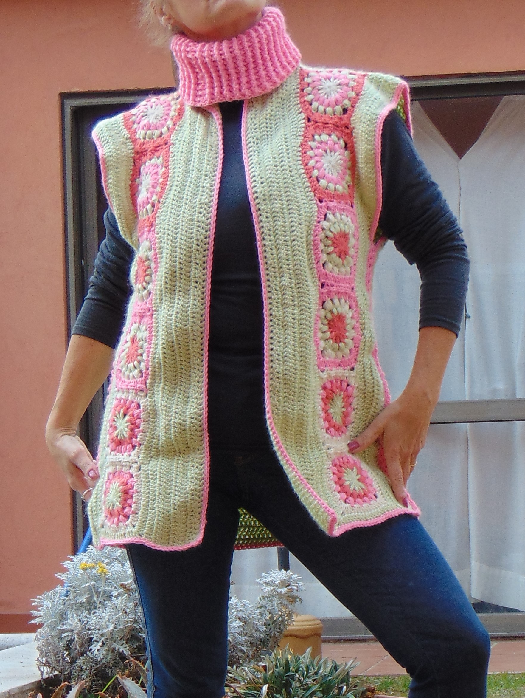 CHALECO ABIERTO TEJIDO A CROCHET