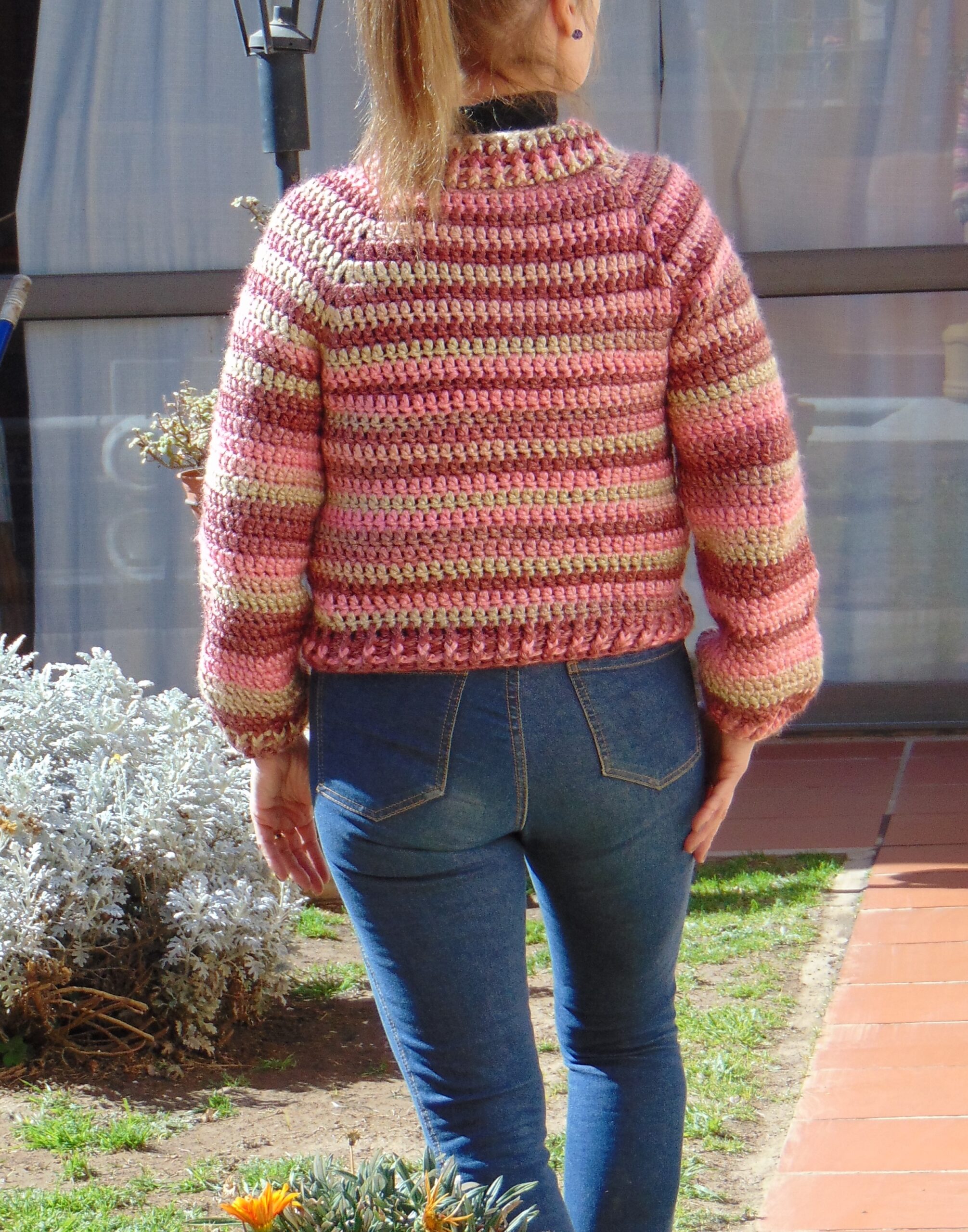 SWEATER TEJIDO A CROCHET